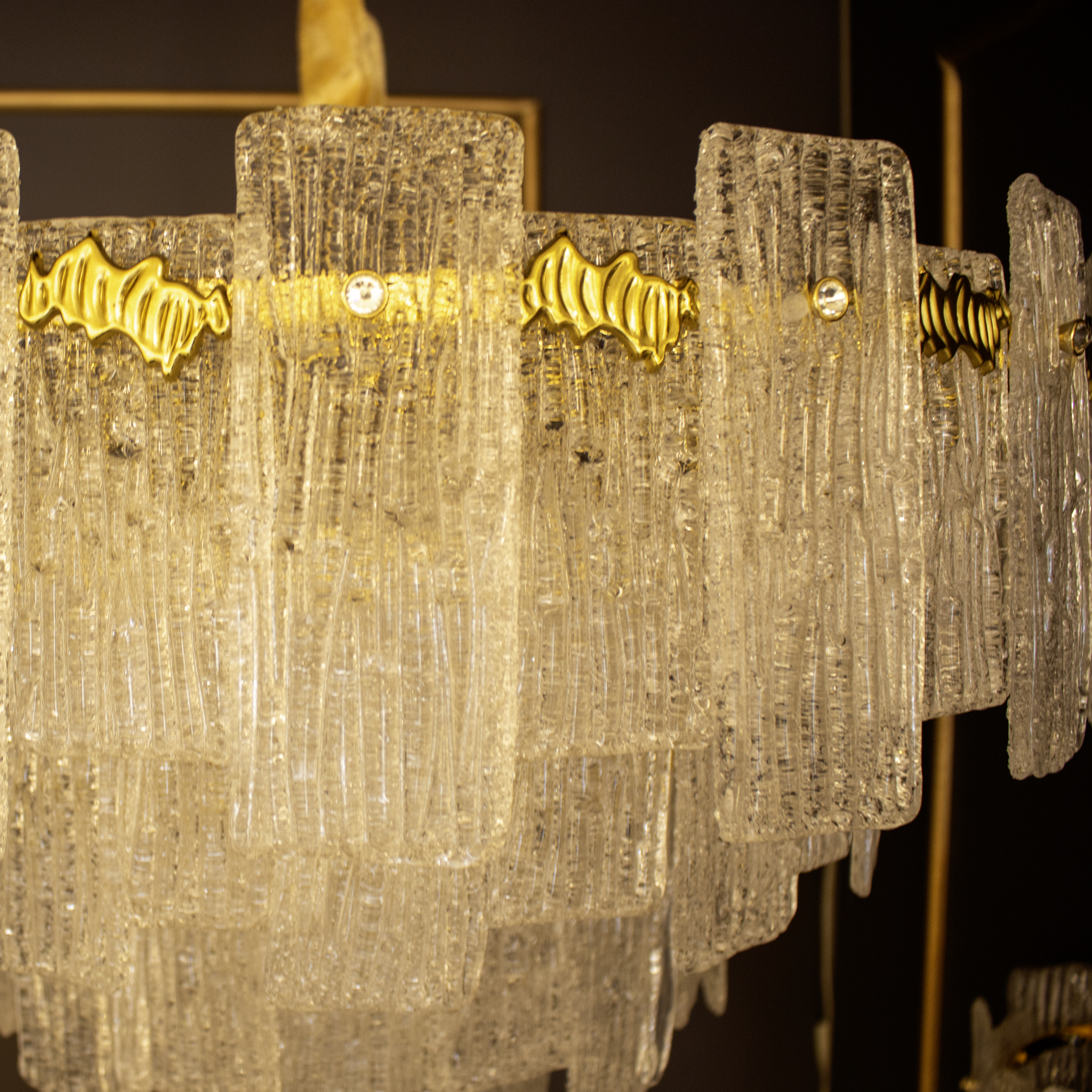 ثريا نيوكلاسيك مقاس 120سم