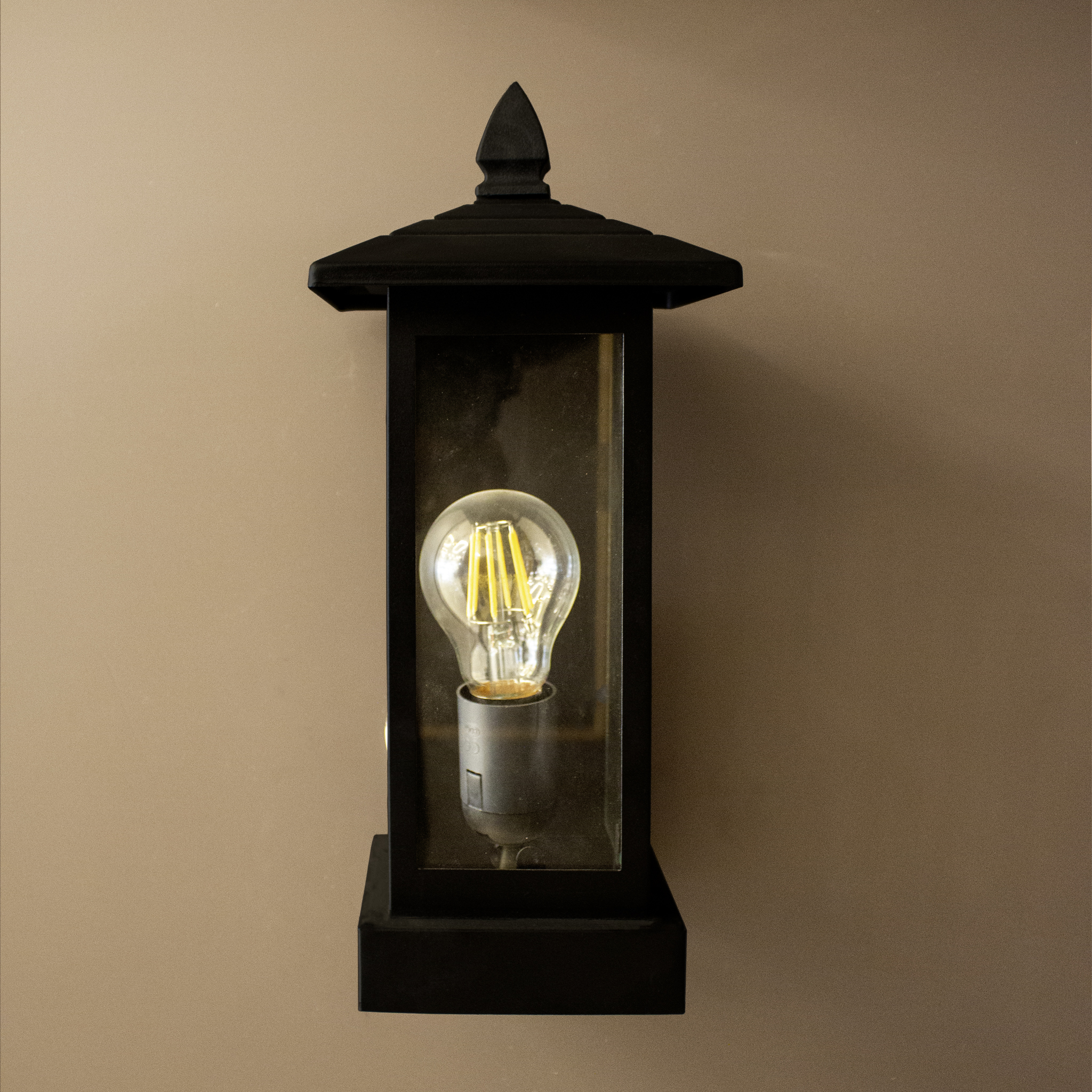 جداري خارجي اسود E27 بدون لمبة