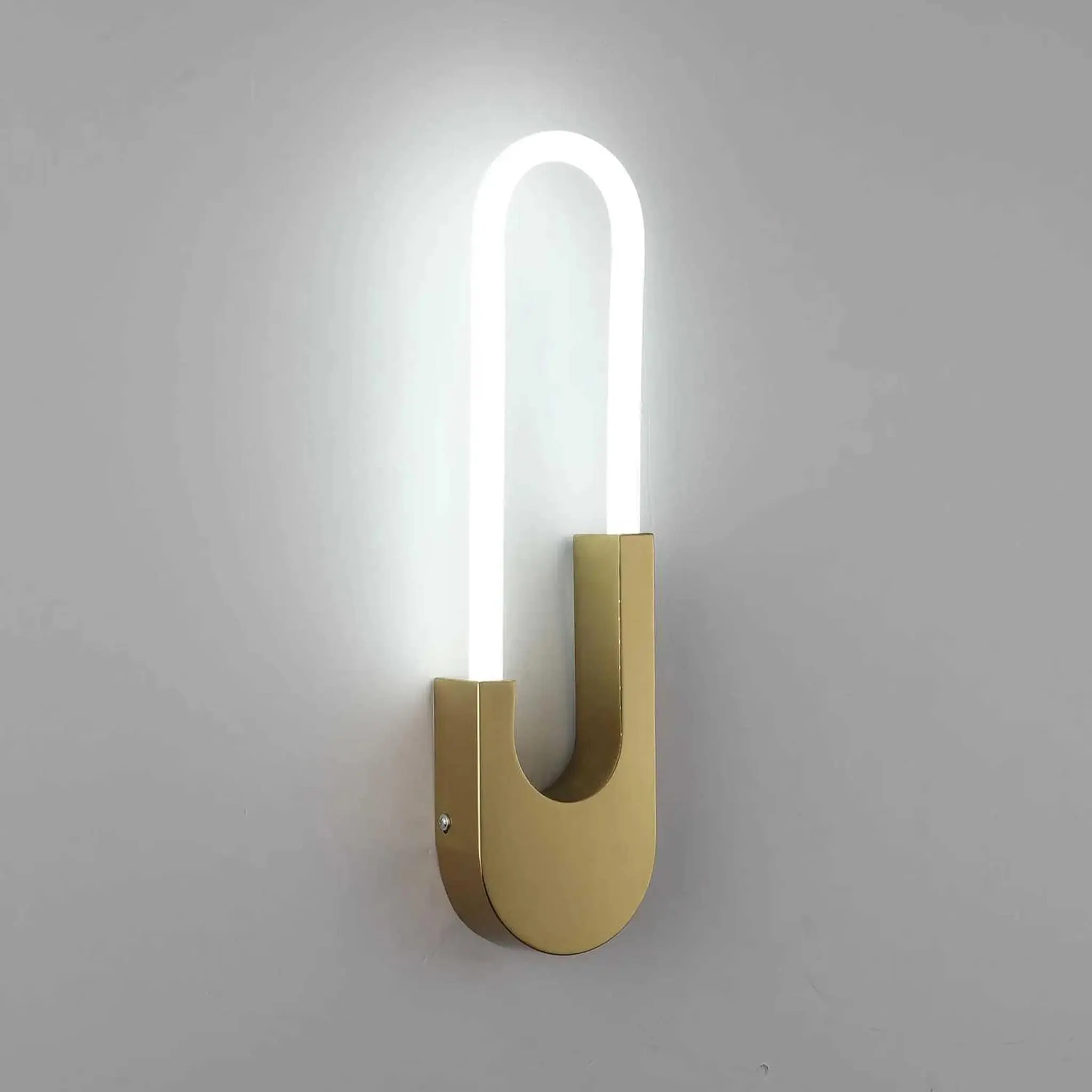 مصباح حائط ذهبي مع أنبوب أكريليك