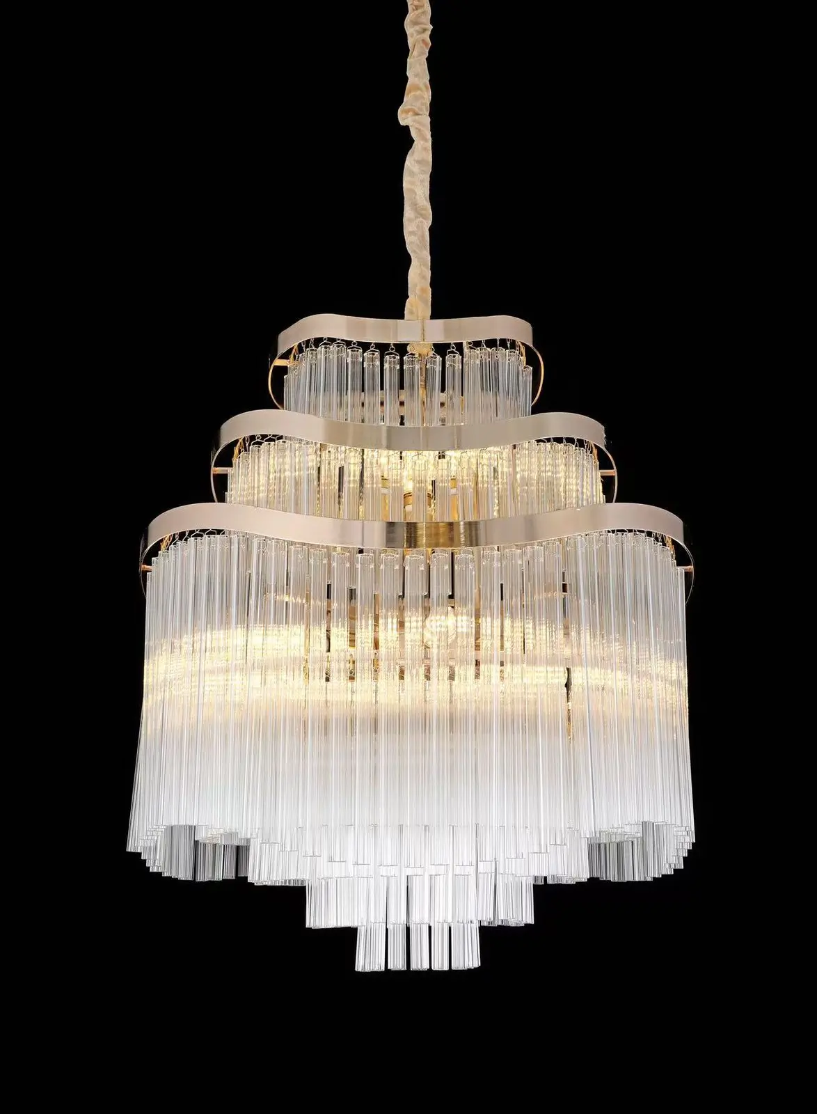 ثريا كريستال مودرن بثلاث طبقات باللون الذهبي